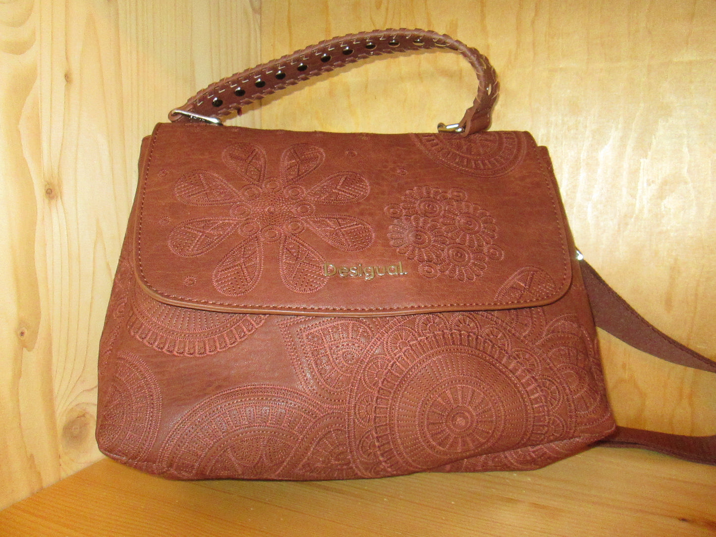 Sac / sac à dos DESIGUAL modèle déjà vu posa dans backpack 6V11125