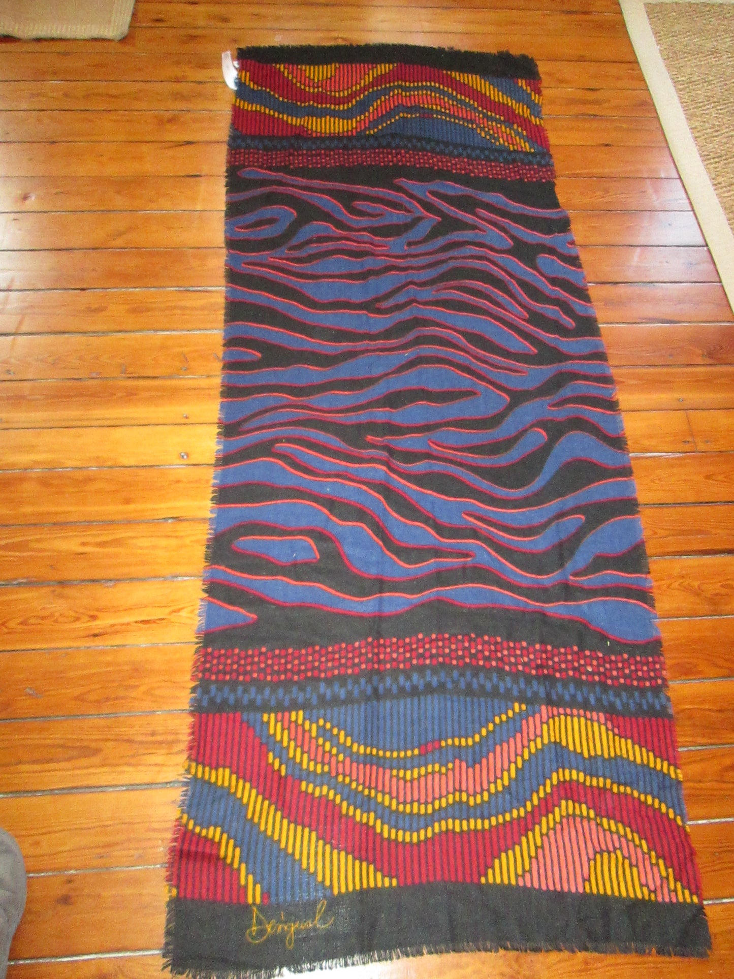 Echarpe DESIGUAL modèle N° 5