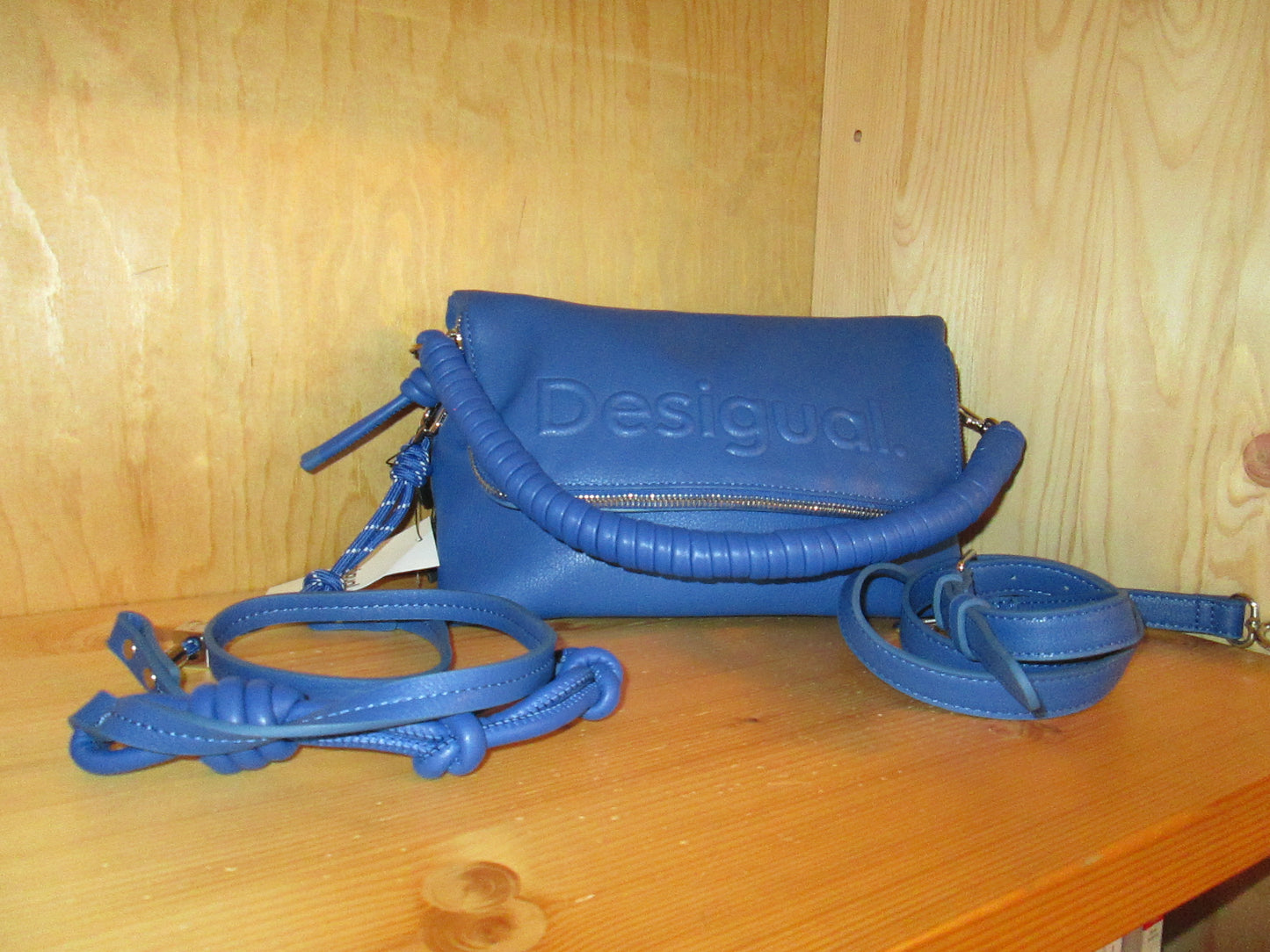 Sac DESIGUAL modèle half venecia fantasy bleu 16V11125