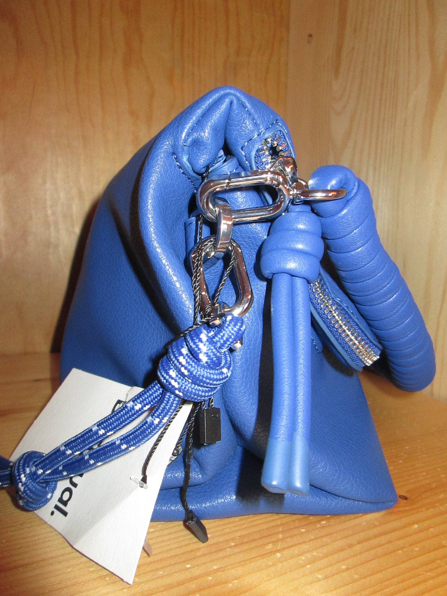 Sac DESIGUAL modèle half venecia fantasy bleu 16V11125