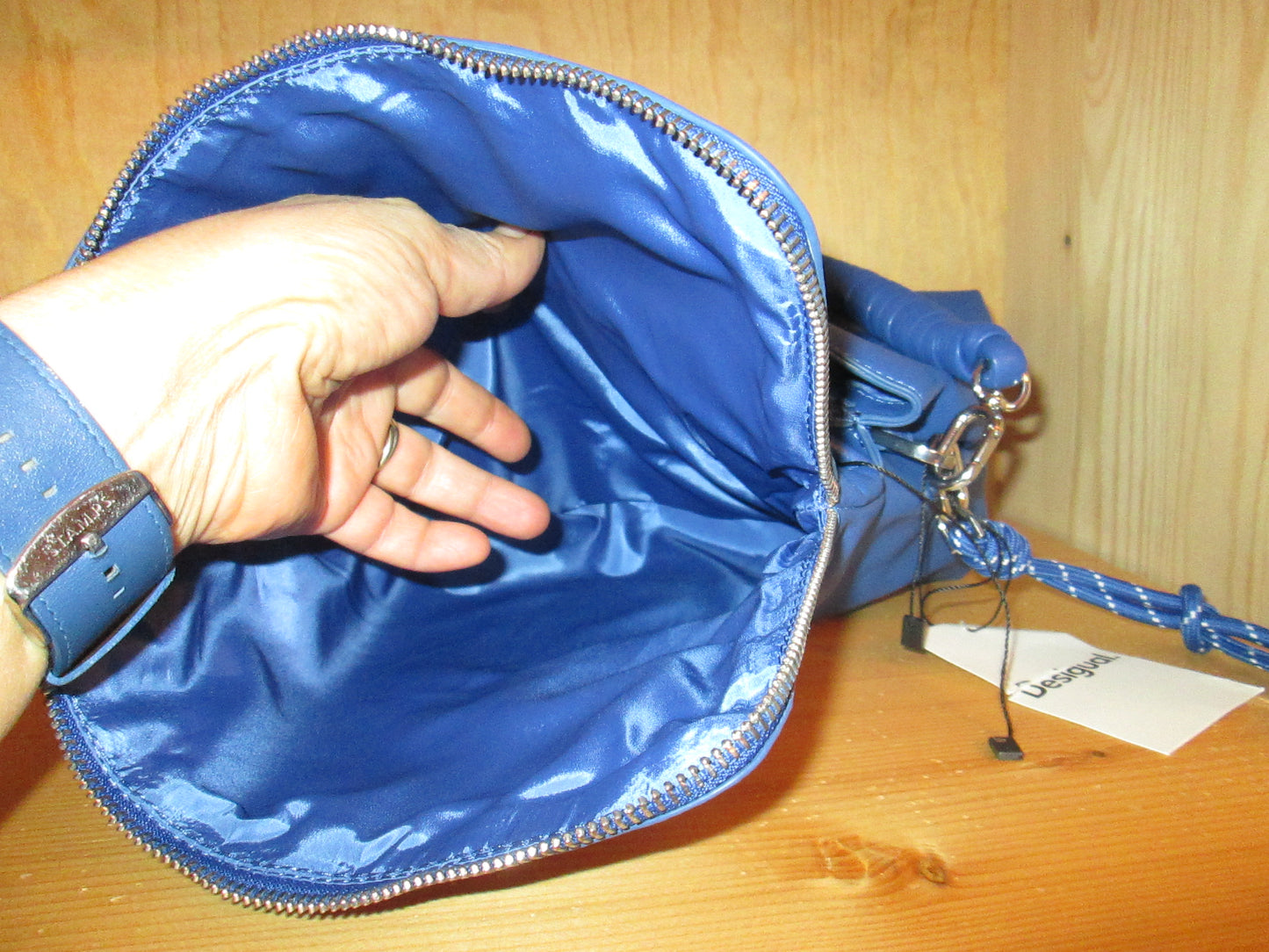 Sac DESIGUAL modèle half venecia fantasy bleu 16V11125