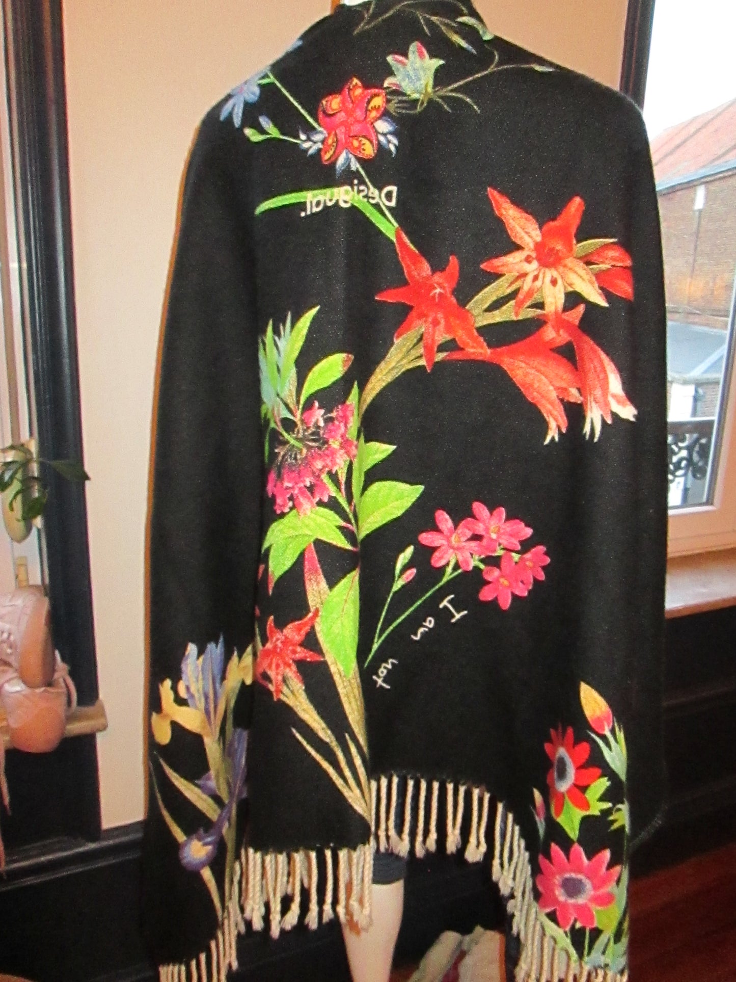 PONCHO Desigual modèle N° 3