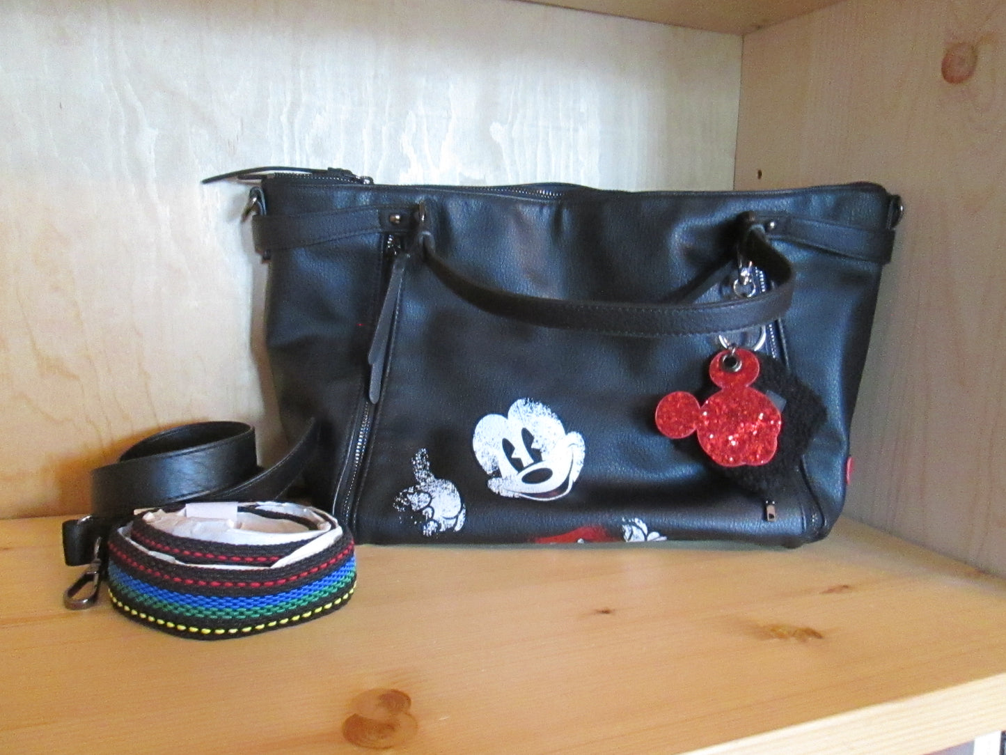 Sac DESIGUAL modèle mickey 53V11023