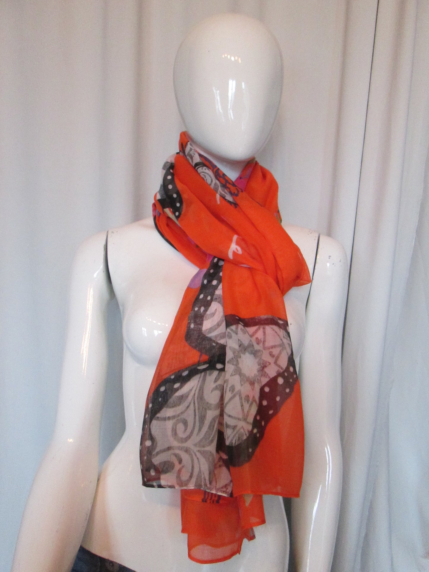 Foulard modèle papillon  35V30323