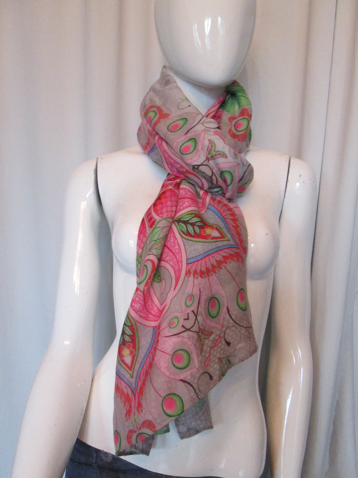 Foulard  DESIGUAL modèle flower valkiria  42V30323