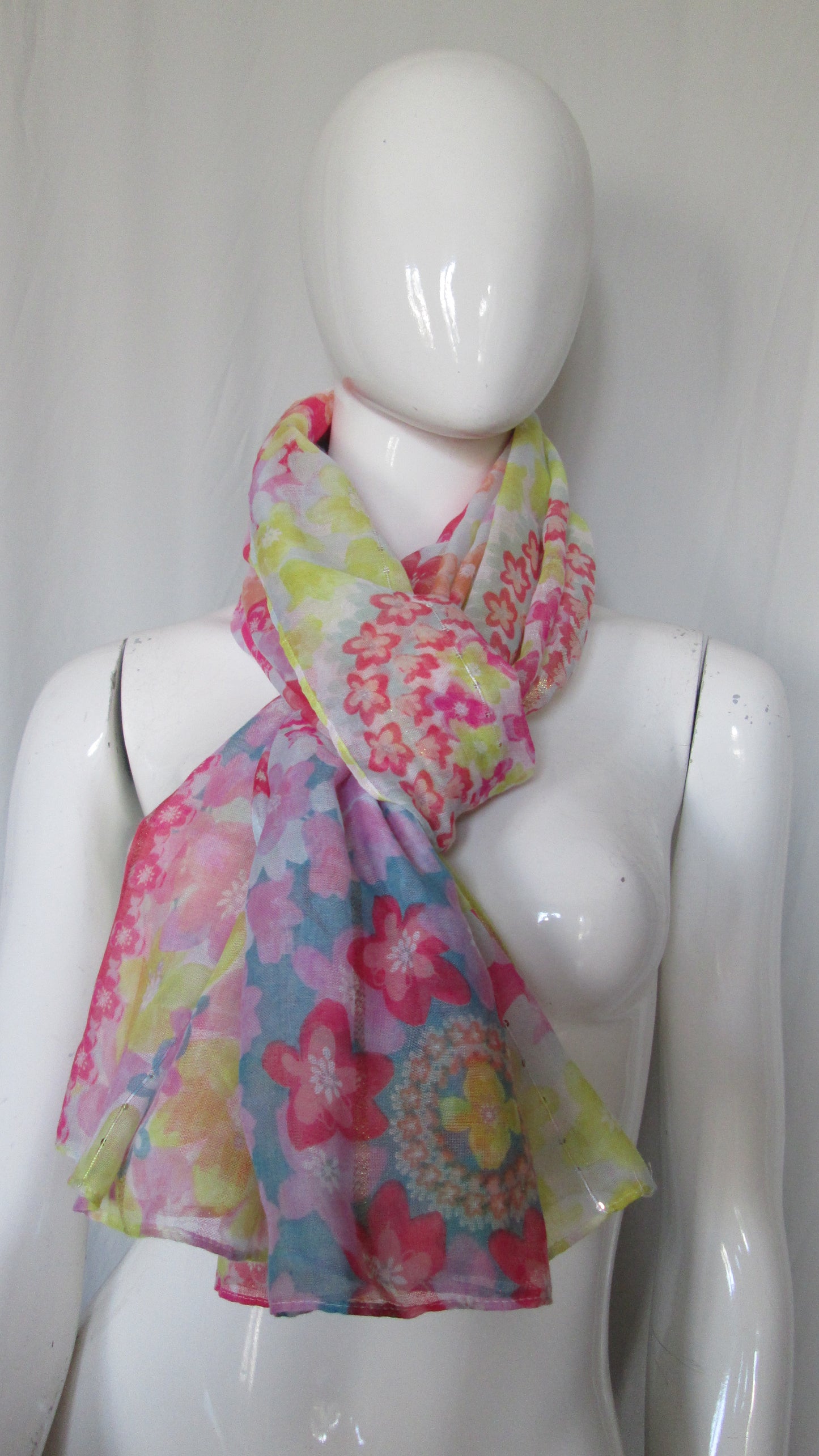 Foulard desigual  modèle kimera 10V20523