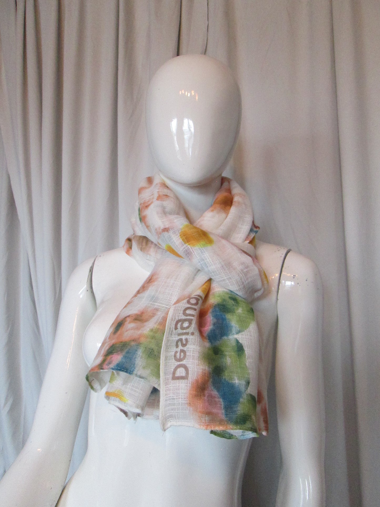 Foulard DESIGUAL  modele freyja  62V20523