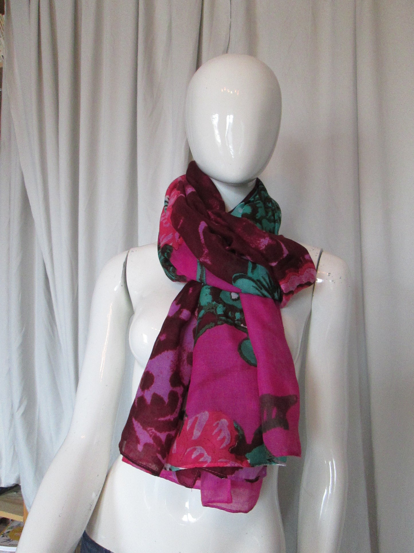 Foulard DESIGUAL modèle 73V1723