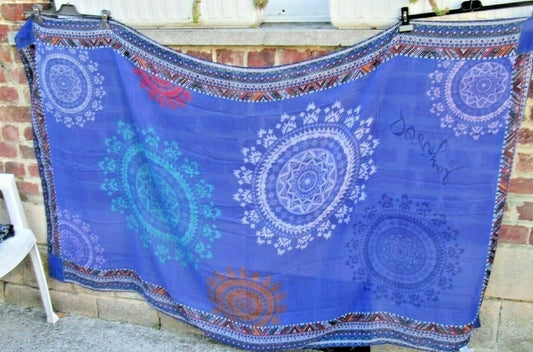 Foulard modèle 20DV181118