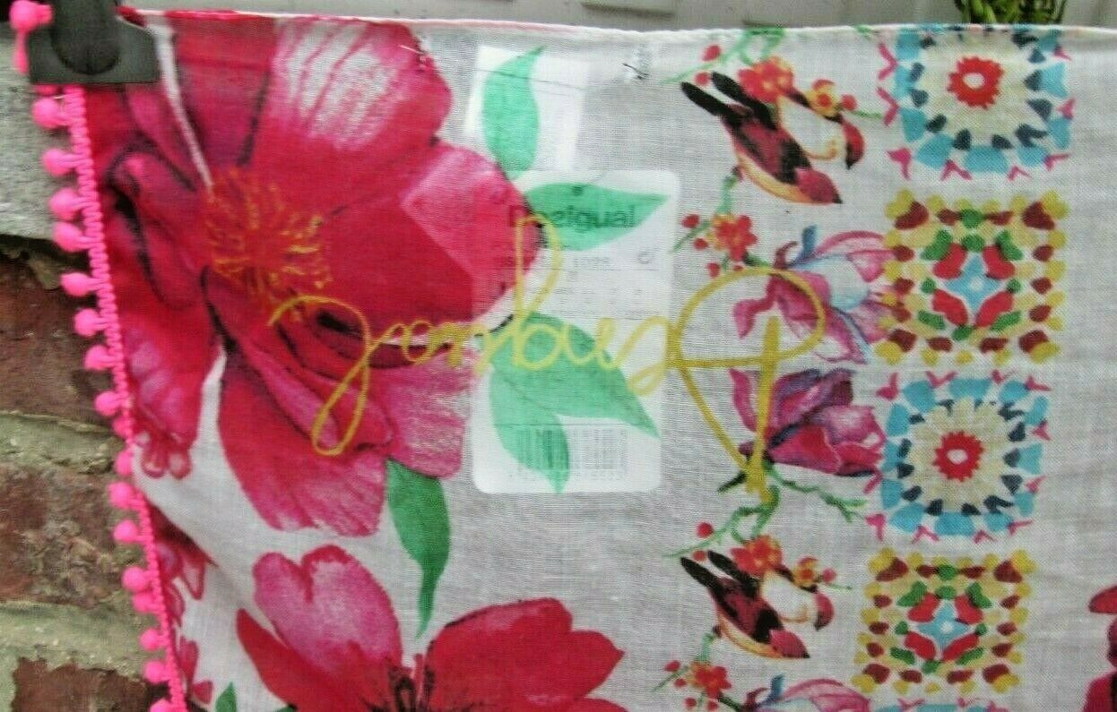 Foulard modèle GEISHA 8V1620