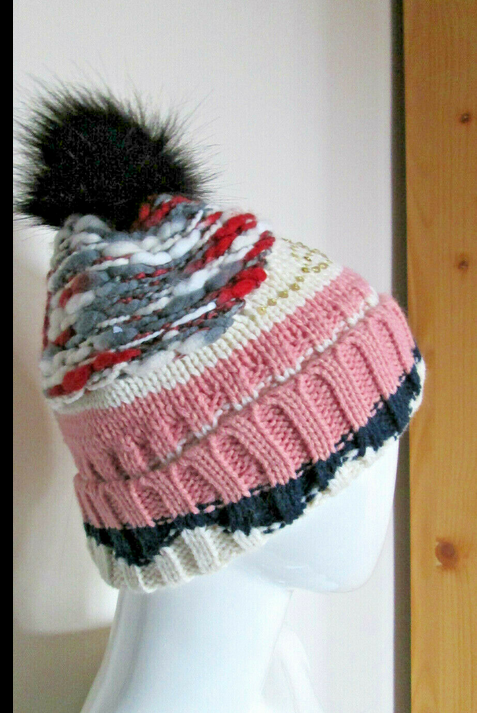 Bonnet DESIGUAL modèle Brill&ant