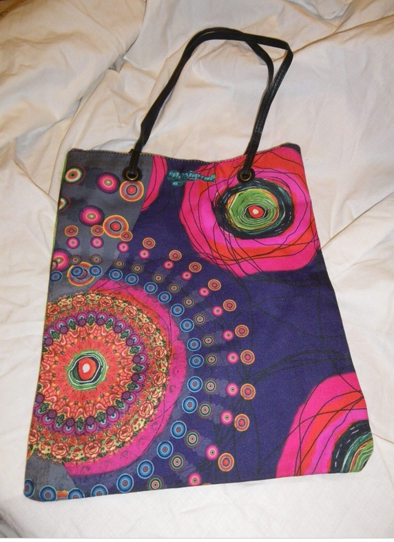 SAC DESIGUAL modèle 11V25918