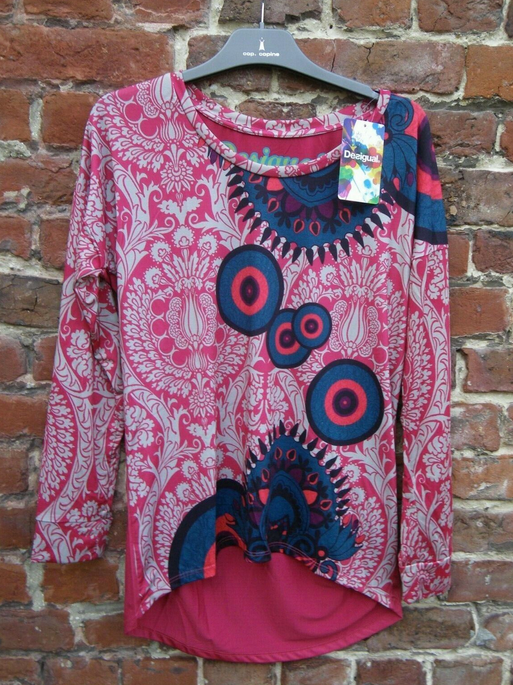 Tee shirt DESIGUAL modele CHELSEA CILIES  JLB171219