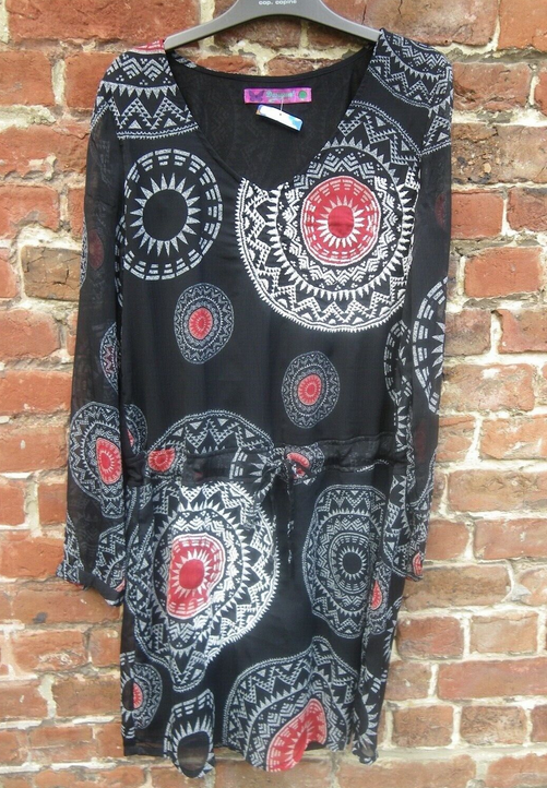 ROBE / TUNIQUE DESIGUAL MODÈLE 73V23919