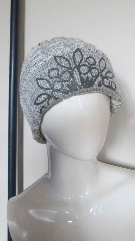 Bonnet DESIGUAL MODELE MANDALICIOUS 28V1124