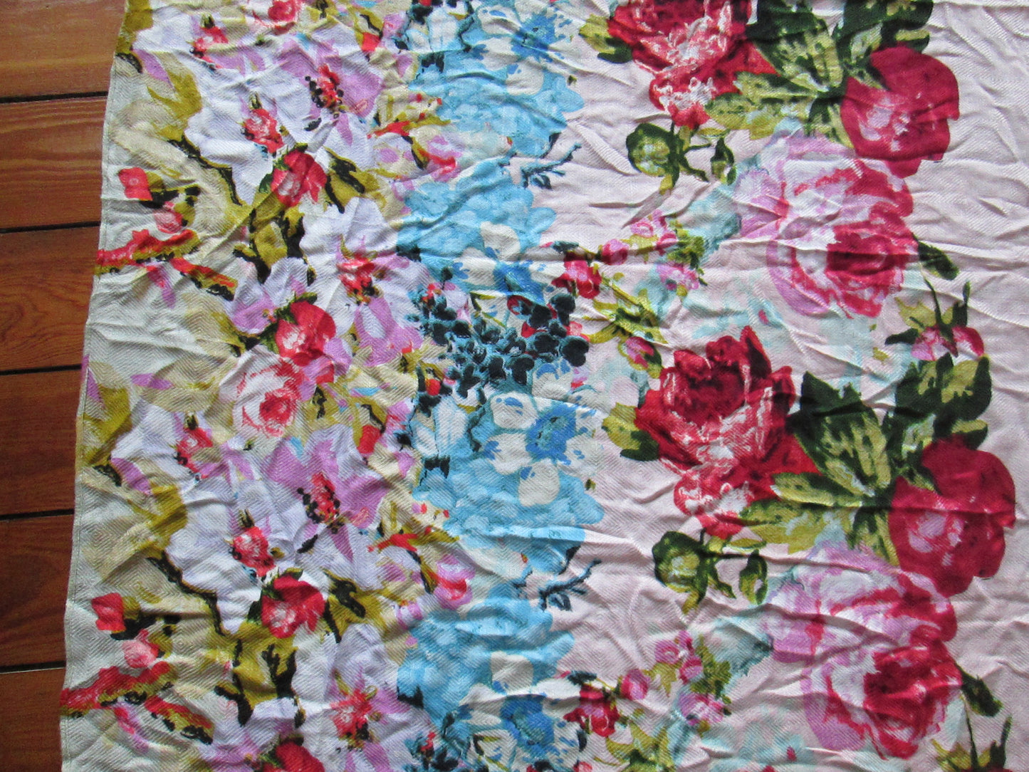 FOULARD desigual  modèle 64V10123