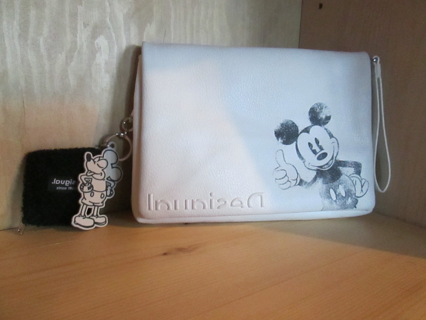 Sac DESIGUAL modèle Mickey 31V30323